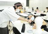 ヘアメイク本科が「TIME」をテーマに、ヘッドピース作品を制作!学生たちのユニークな発想に注目【バンタンデザイン研究所】
