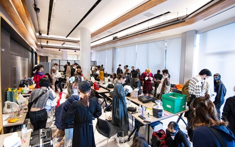 VANTAN CUTTING EDGE 2020レポート！GRAND PRIX受賞作品は、雑誌「NYLON」誌面に掲載！「RUNWAY　SESSION」バックステージをPLAY BACK！【バンタンデザイン研究所】