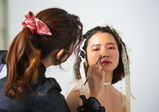 【産学協同プロジェクト】ヘアメイク本科生が、オーガニックメイクブランド「ナチュラグラッセ」に21SS新製品を使ったヘアメイクを提案。シューティング現場をレポート!【バンタンデザイン研究所】