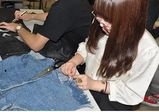 【授業レポート！】ダメージを使用したデニム加工に挑戦！