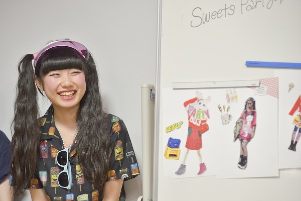 全日制 雑誌 Hr の人気モデル 相羽瑠奈ちゃん もやしちゃんと一緒にファッション業界を体験 イベント潜入レポート バンタンデザイン研究所blog 専門校 バンタンデザイン研究所