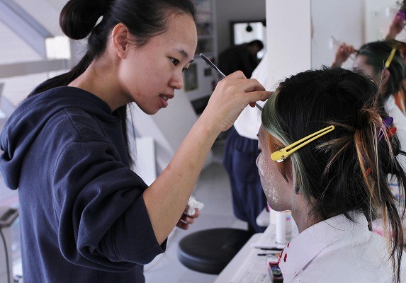 全日制 閲覧注意 ヘアメイク学科ゾンビメイク撮影実習をレポート バンタンデザイン研究所blog 専門校 バンタンデザイン研究所 全日制 閲覧注意 ヘアメイク学科ゾンビメイク撮影実習をレポート バンタンデザイン研究所blog 専門校 バンタンデザイン研究所