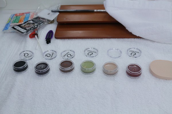 特別授業情報 日本初上陸イベント ゾンビラン の特殊メイク講習 ヘアメイク ウエディング学部 最新情報 ニュース 専門校 バンタンデザイン研究所