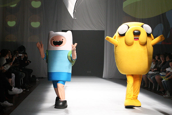 イベントレポート Adventure Time アドベンチャー タイム の衣装が渋谷ファッションウィークに登場 ファッション学部 最新情報 ニュース 専門校 バンタンデザイン研究所