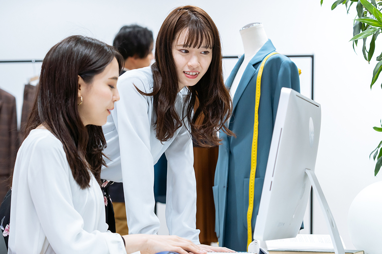 ファッションデザイナーの年収